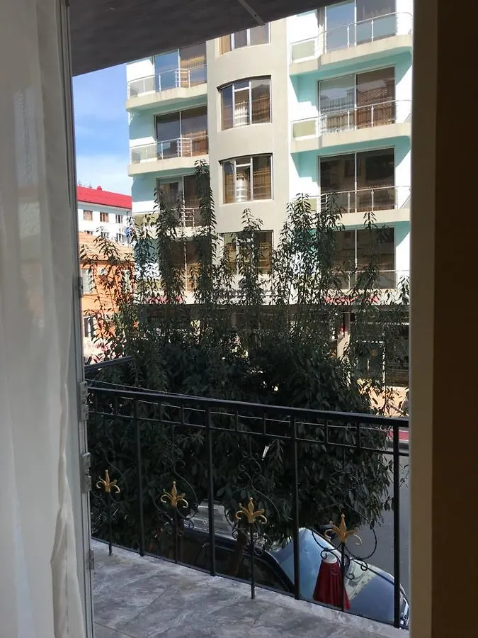 Griboedovi N.6 Apartment Batumi